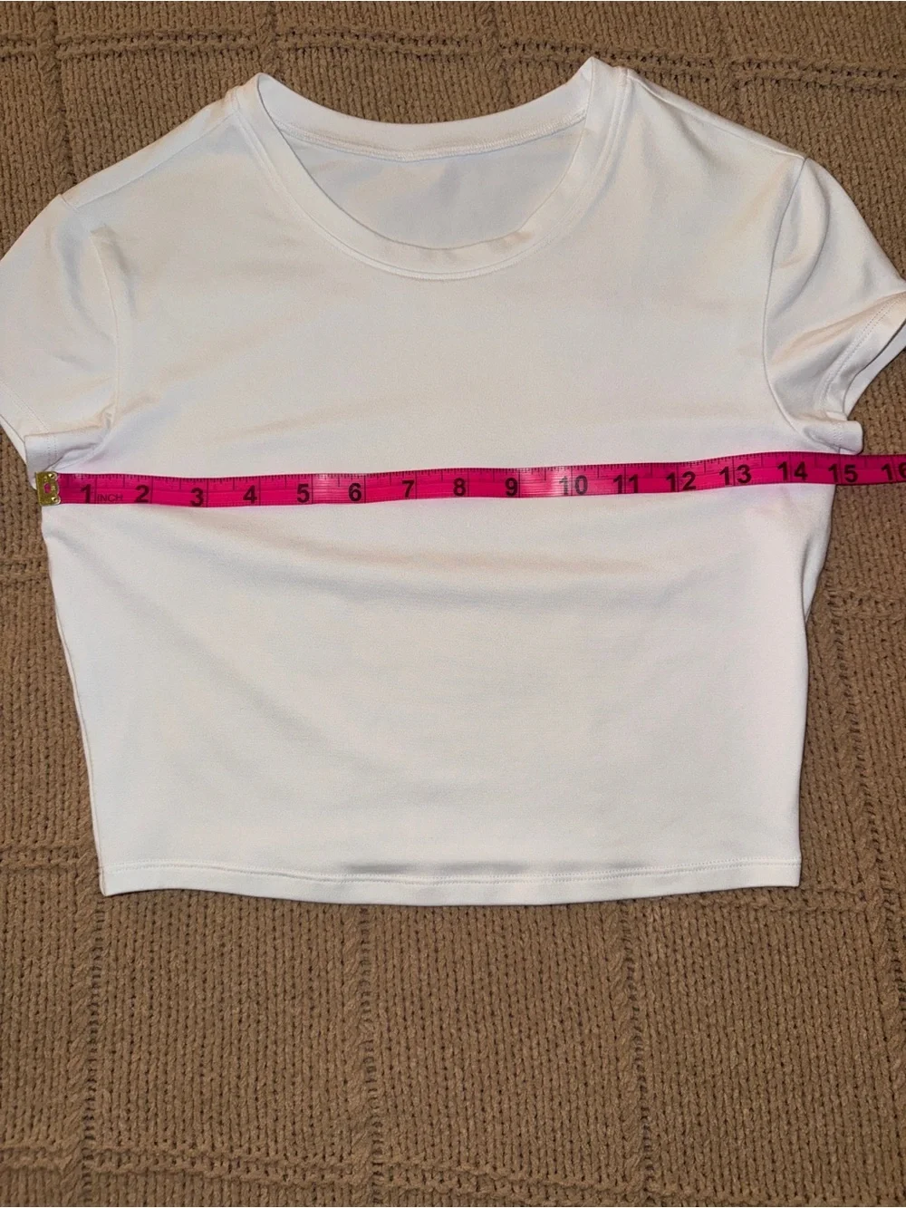 16.  Alosoft Crop Finesse Short Sleeve